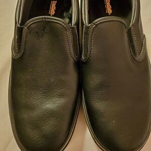 Tredsafe slip resistant shoes size women's size 9W, men's size 8